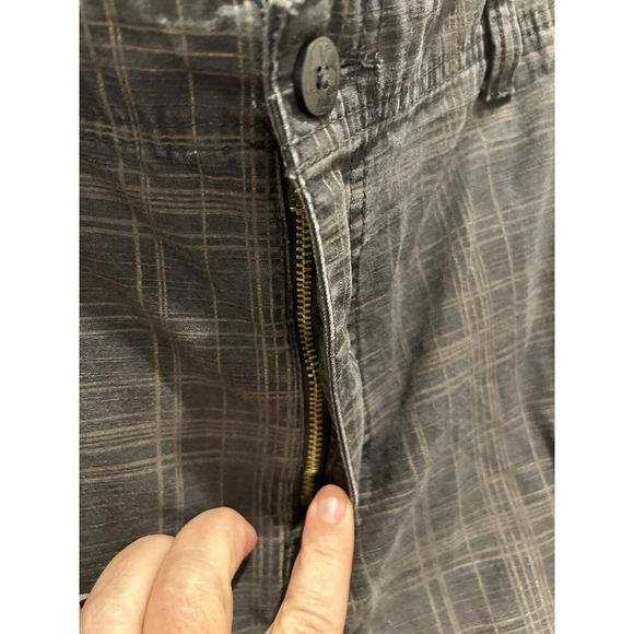 Vans Cargo Shorts Mens 30 Gray Charcoal Plaid 12" Inseam Skater 100% Cotton - Picture 7 of 9